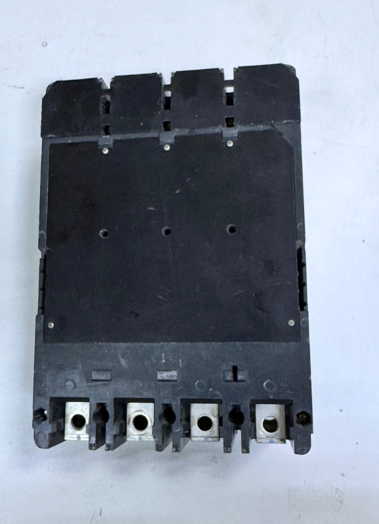 Cutler Hammer | Industrial Circuit Breaker KW4400F | KW 45K | 400A | Made In USA5