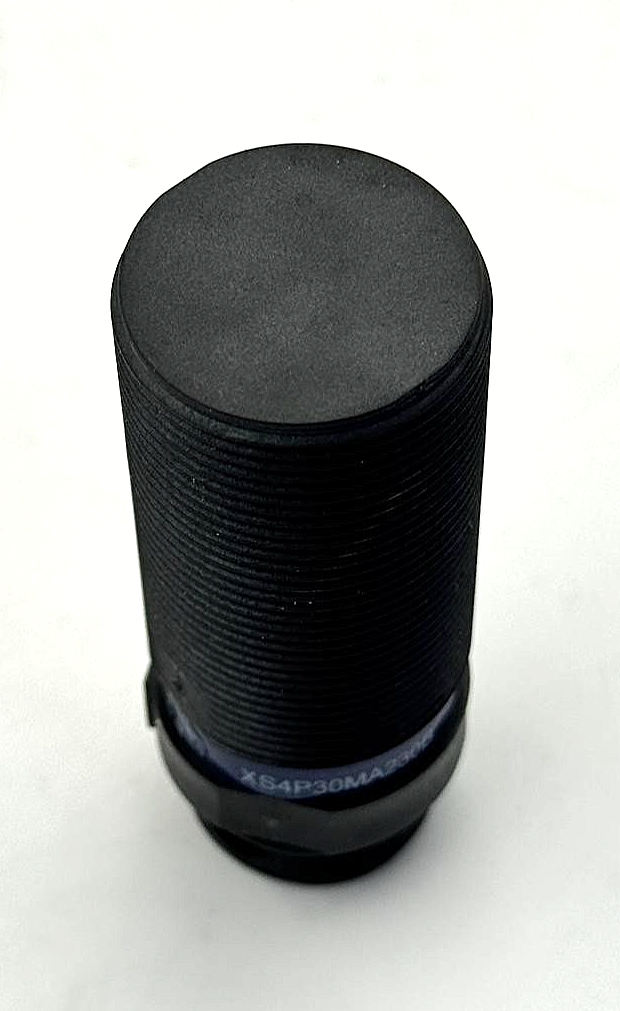 Telemecanique XS4P30MA230B Proximity Sensor | Made in France5