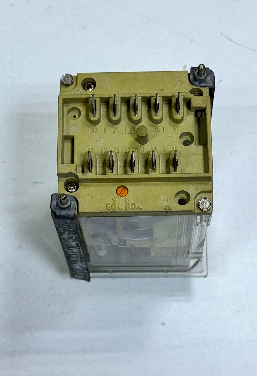 Schleicher Mikroais DZ 521L Electromechanical Timer Relay, 220V | German Made5