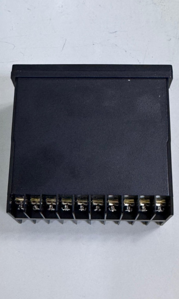 Golink VD2002J3R1DAN Temperature Controller | J Type Input 0~400℃| Relay Output - saleem al tamimi electric equipment trading co llc-UAE