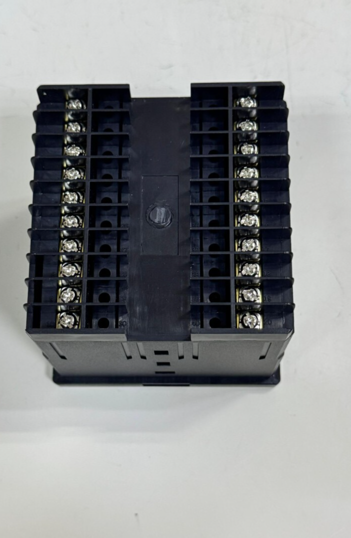 Golink VD2004K4R10AN Temperature Controller | K (CA) Input 0–400°C - saleem al tamimi electric equipment trading co llc-UAE