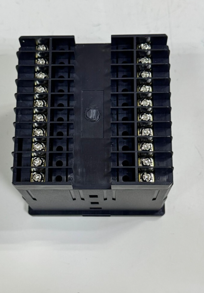 Golink VD2004K4R10BN Temperature Controller | K(CA) Input 0~400°C | Relay24VDC - saleem al tamimi electric equipment trading co llc-UAE