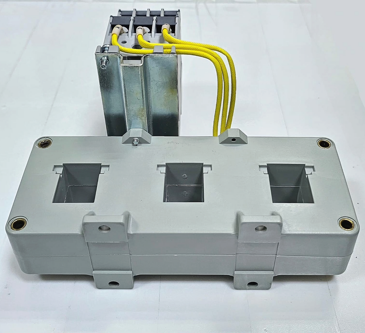 Hyundai UTH 150KA0115S Thermal Overload Relay | 115 A | Made in Korea - saleem al tamimi electric equipment trading co llc-UAE