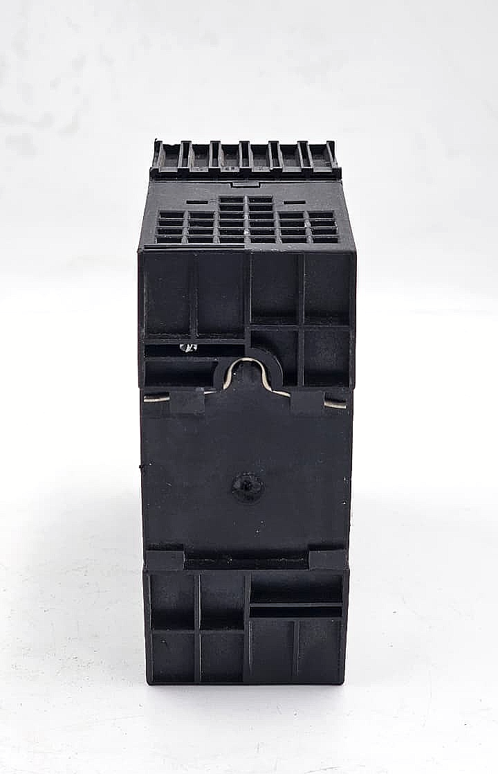 Leuze Lumiflex ASM1E/201 Safety Monitor | Made in Germany - saleem al tamimi electric equipment trading co llc-UAE