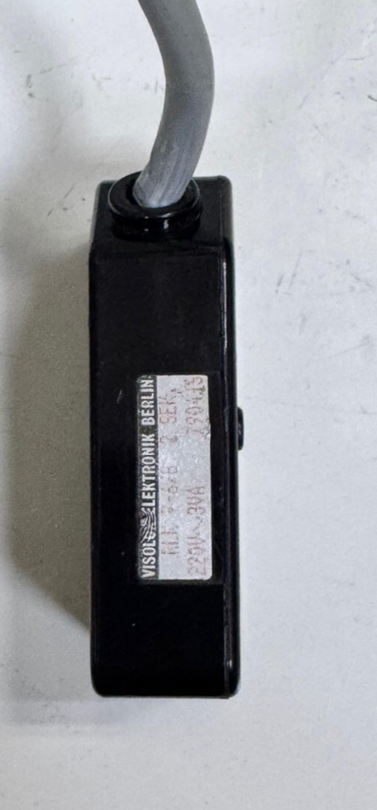 VISOLUX RLR 96/8 2BEK Photoelectric Sensor | 220V 3VA | Industrial Automation2