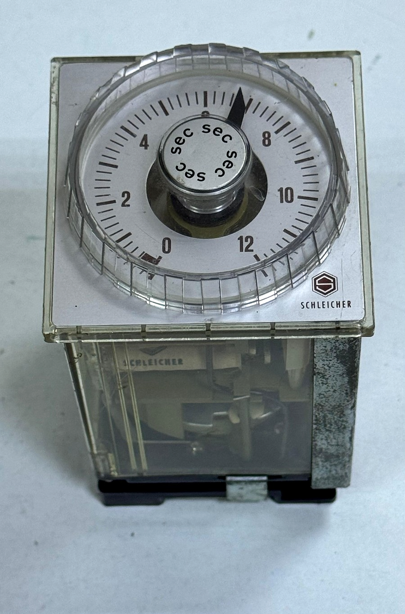 Schleicher Mikroais DZ 12SG Electromechanical Timer Relay, 220V | German Made0