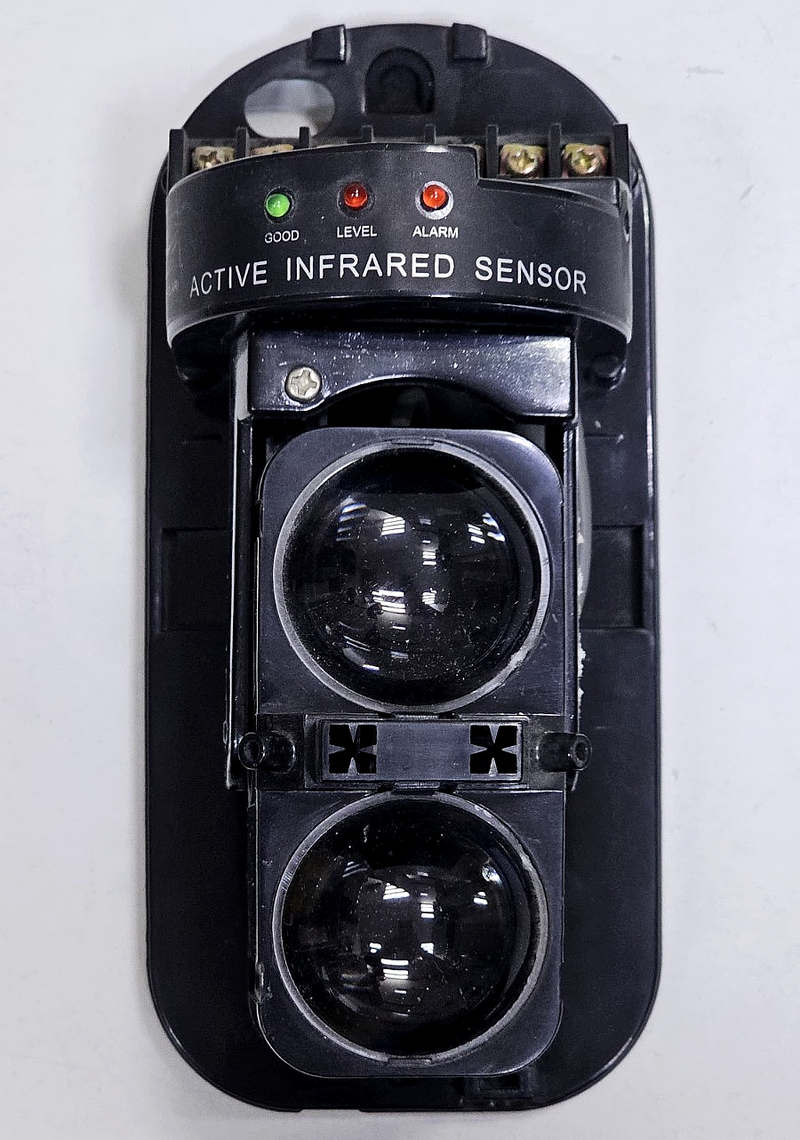 ALEPH | Active Infrared Sensor | Receiver 24V DC0