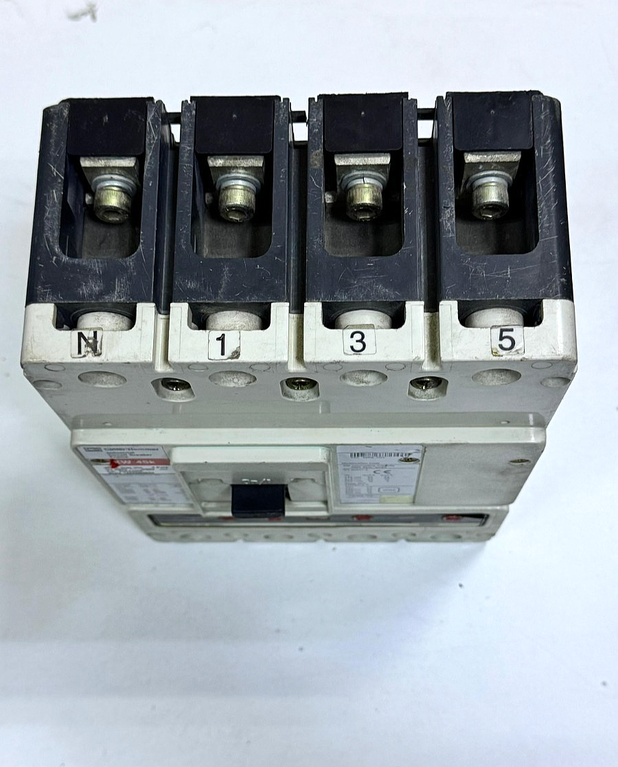 Cutler Hammer | Industrial Circuit Breaker KW4400F | KW 45K | 400A | Made In USA3
