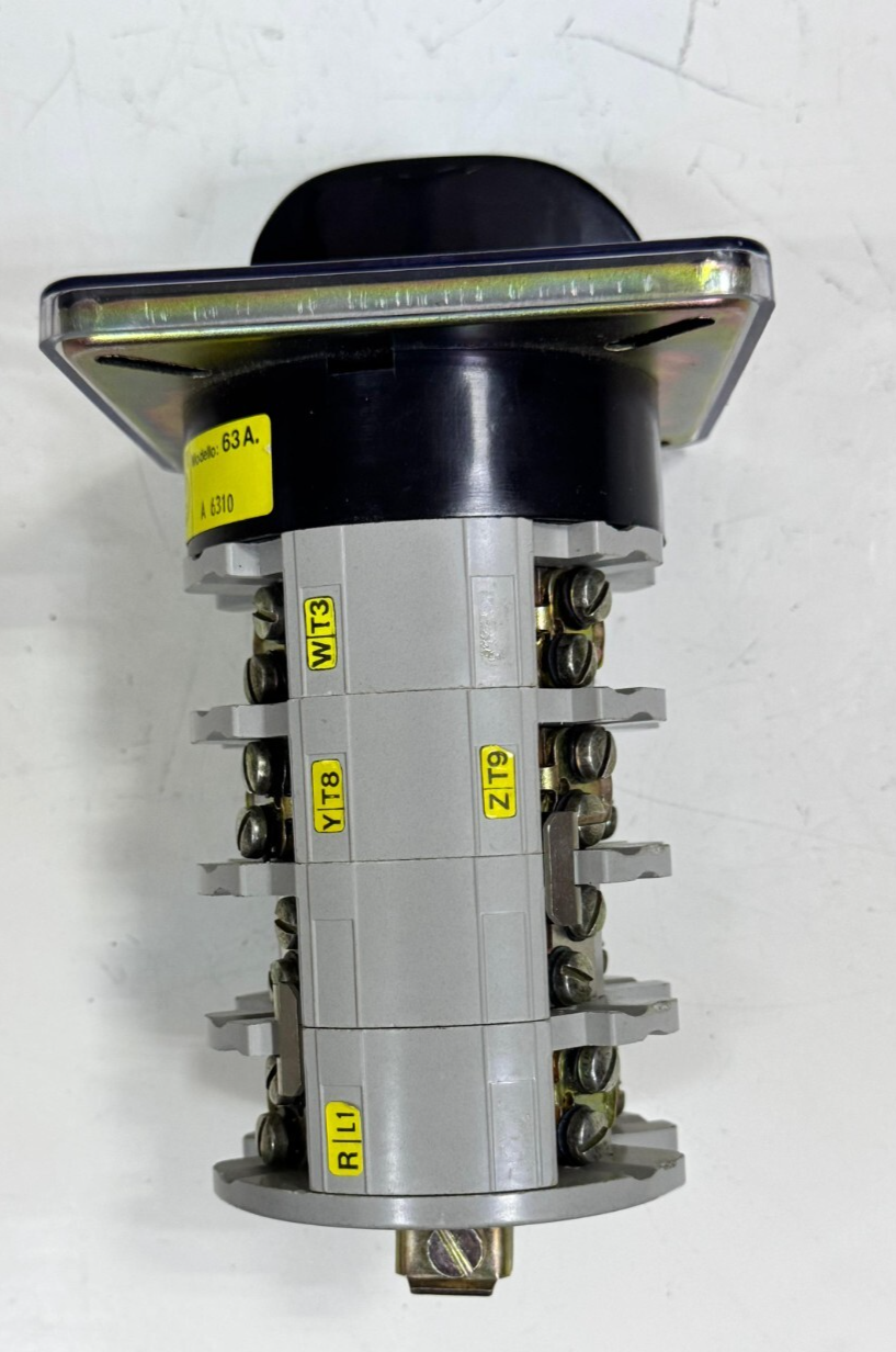 Bremas Rotary Switch 63A 550V – HeavyDuty Industrial Disconnect Switch3