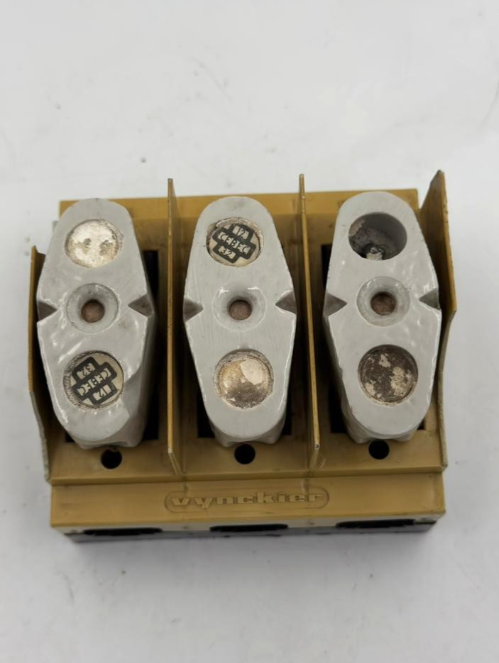 Vynckier | 63A | 500V | Fuse with Holder0