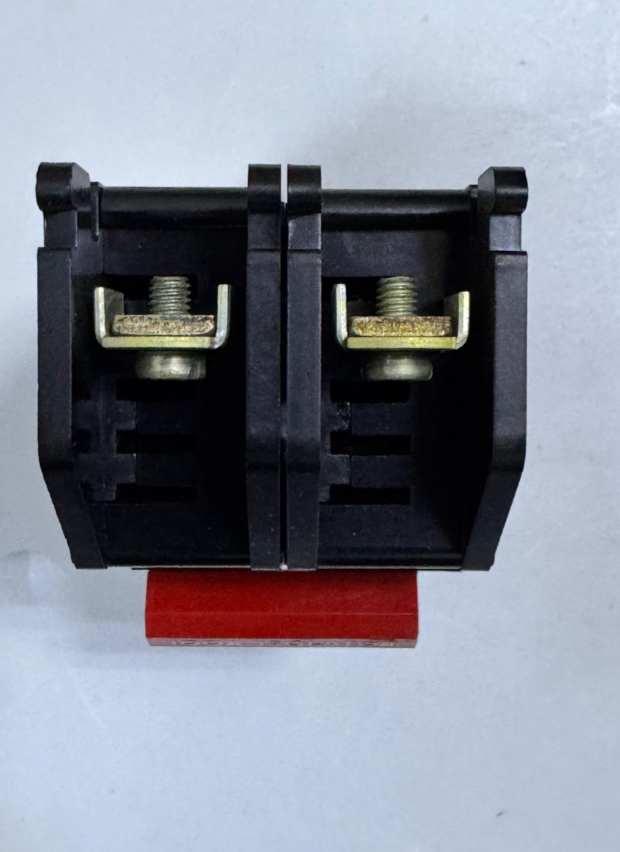 Dorman SmithLoadmaster 100 AmpDouble Pole Isolator Disconnector  |  450V2