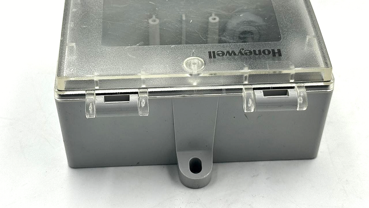 Honeywell  Differential Pressure Transmitter box6