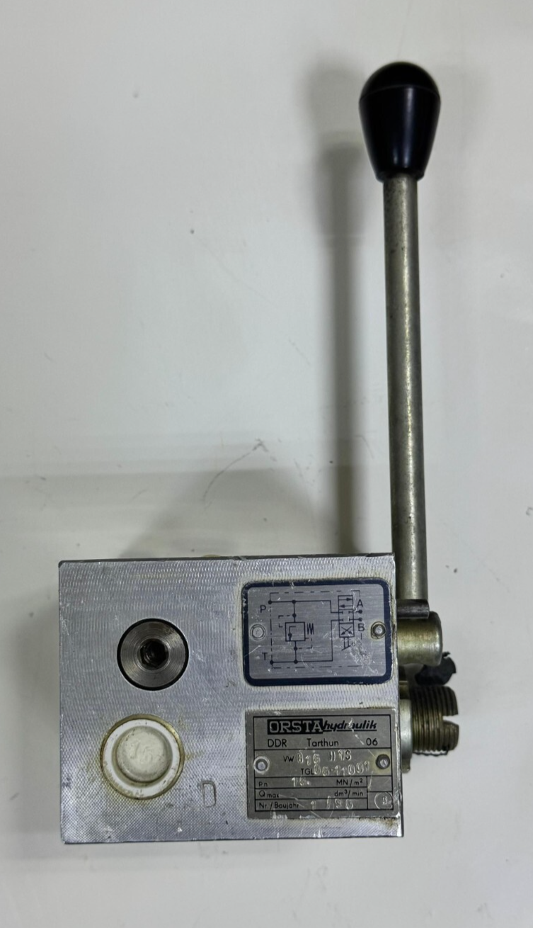 ORSTA Hydraulik V W 86 HYS Hydraulic Pump TGL0611001 |  DDR Tarthun0