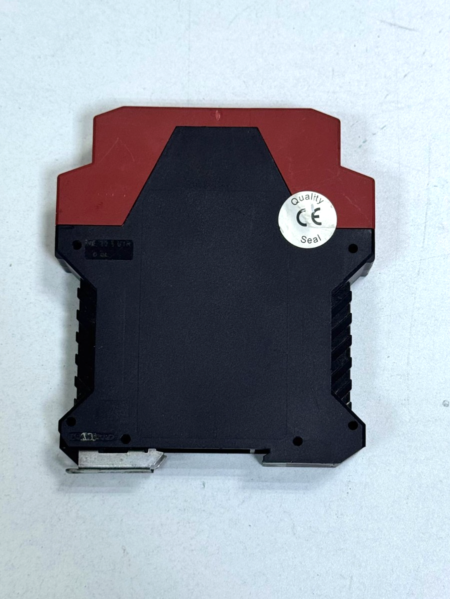 IDEC | HR1SDMB1132P | Safety Relay Module | Made In Germany5