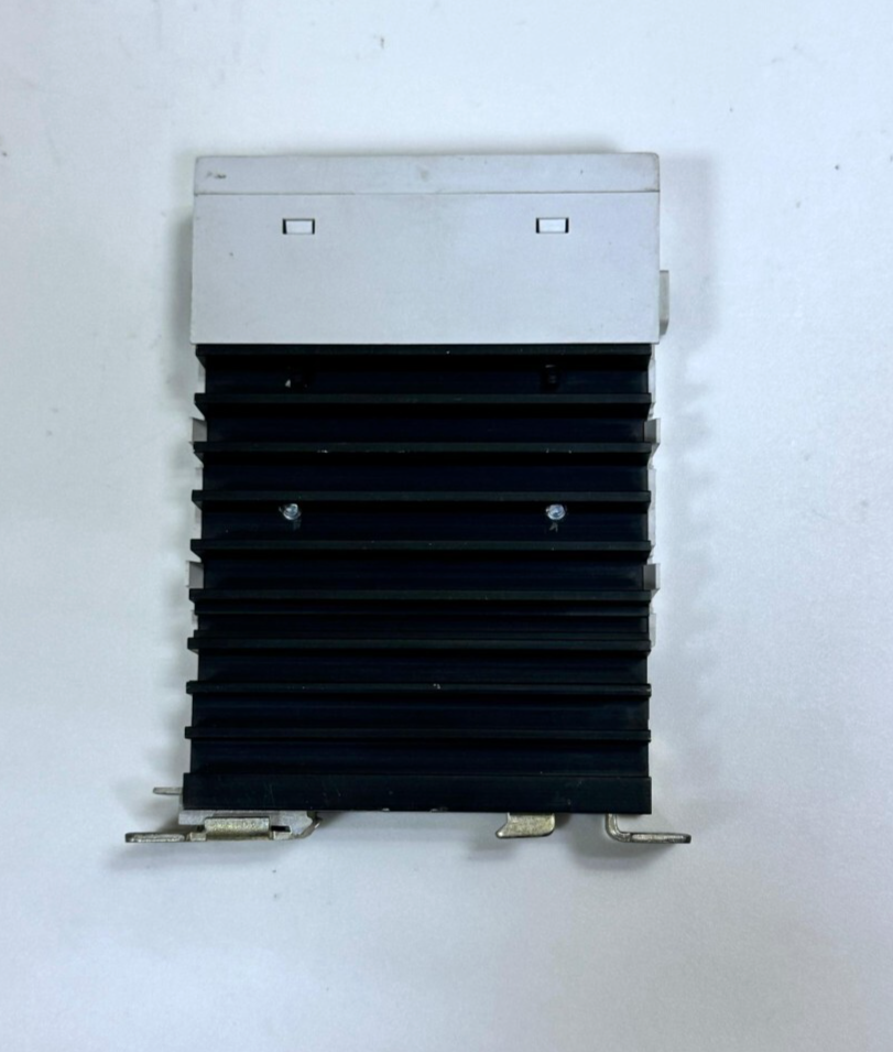 Crydom GNR30DCZ Solid State Relay | 30A Output | 48–600VAC Load | 4–32VDC Input4