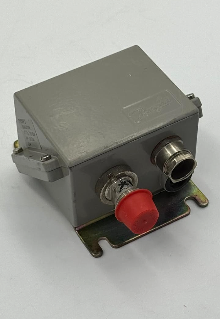 Danfoss EMP2 084G2109| Pressure Transmitter | 010 Bar Range | 420 mA output0