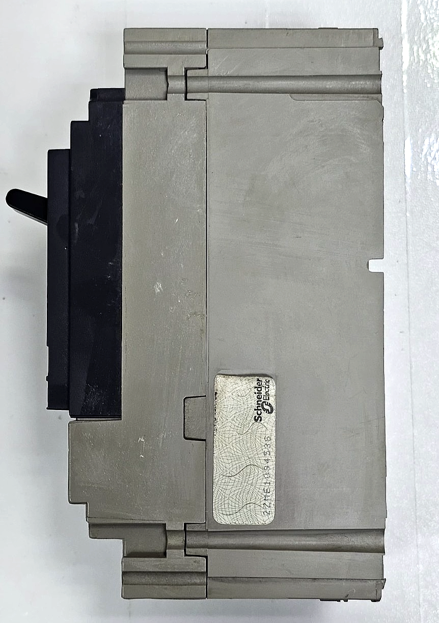 Merlin Gerin Compact NS100N Circuit Breaker | 40A |Fast Shipping2