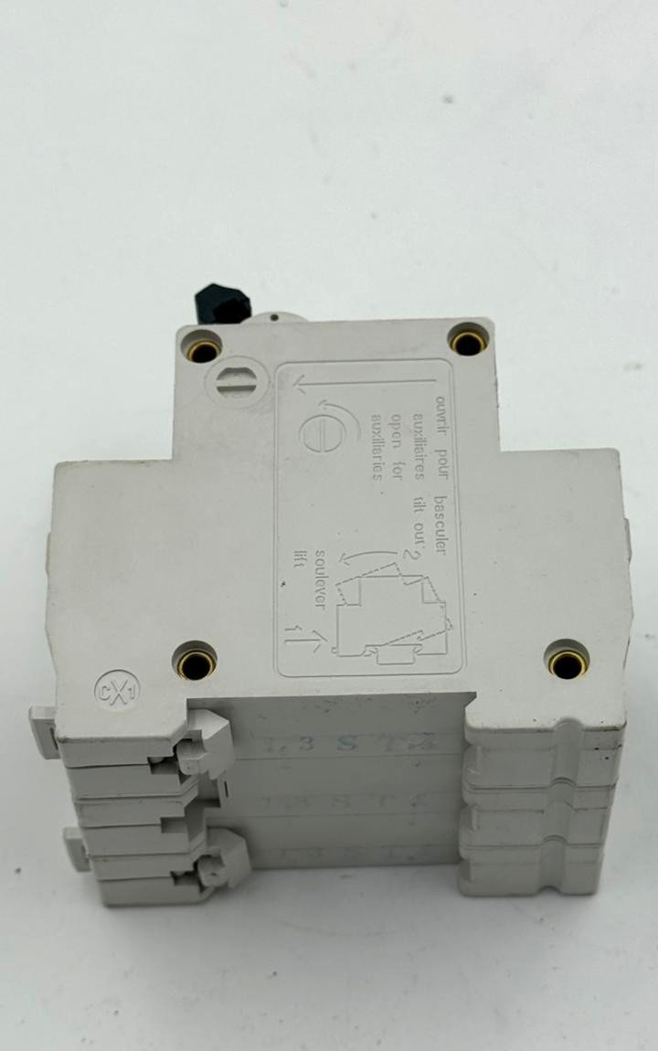 Multi 9 | DZC45N Circuit Breaker | 3A (1 pcs )6