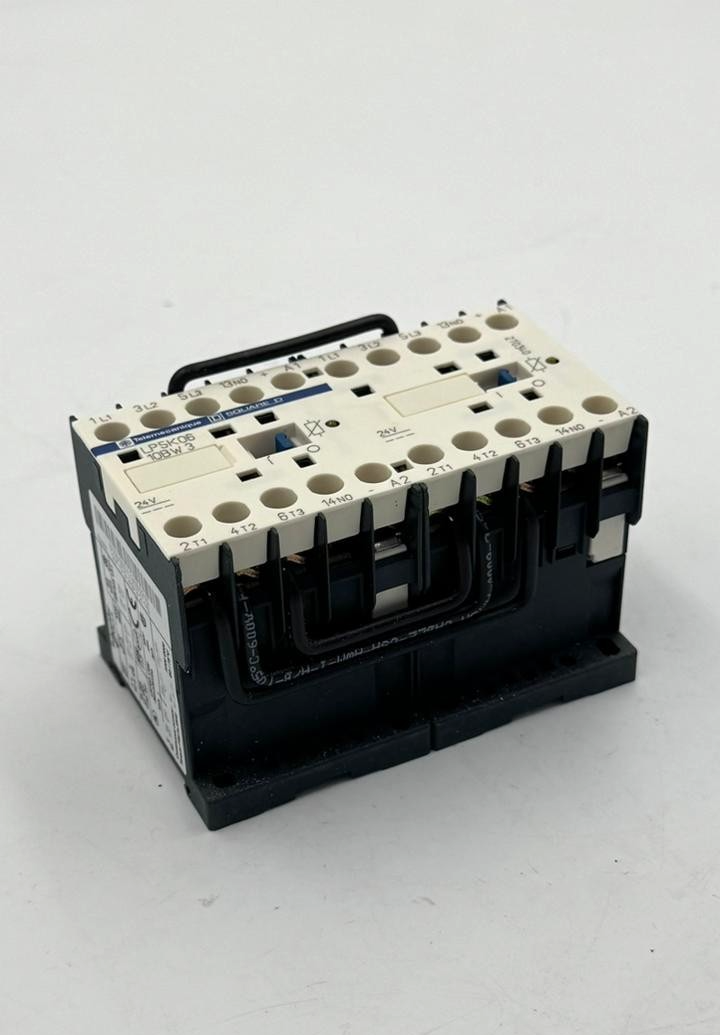 Telemecanique Square D | LP5 K0610BW3 | Reversing Contactor | France  ( 1 Pcs)1