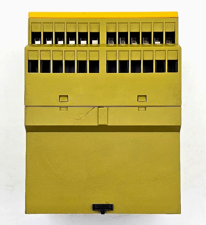 Pilz PNOZ 11 774080 | Safety Relay | 24 VAC 24VDC | Made in Germany3