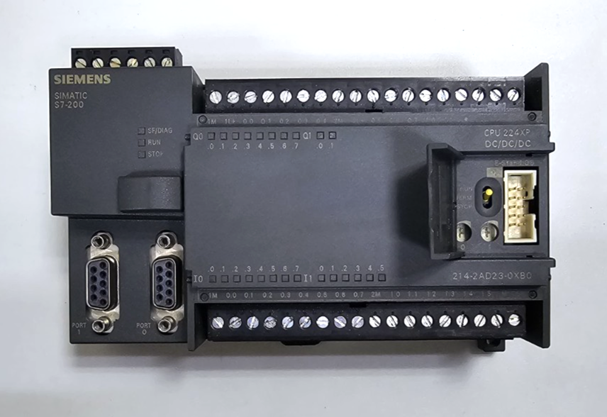 Siemens PLC 6ES7 2142AD230XB0 – SIMATIC S7200 | 21–28 VDC | Made in Germany1
