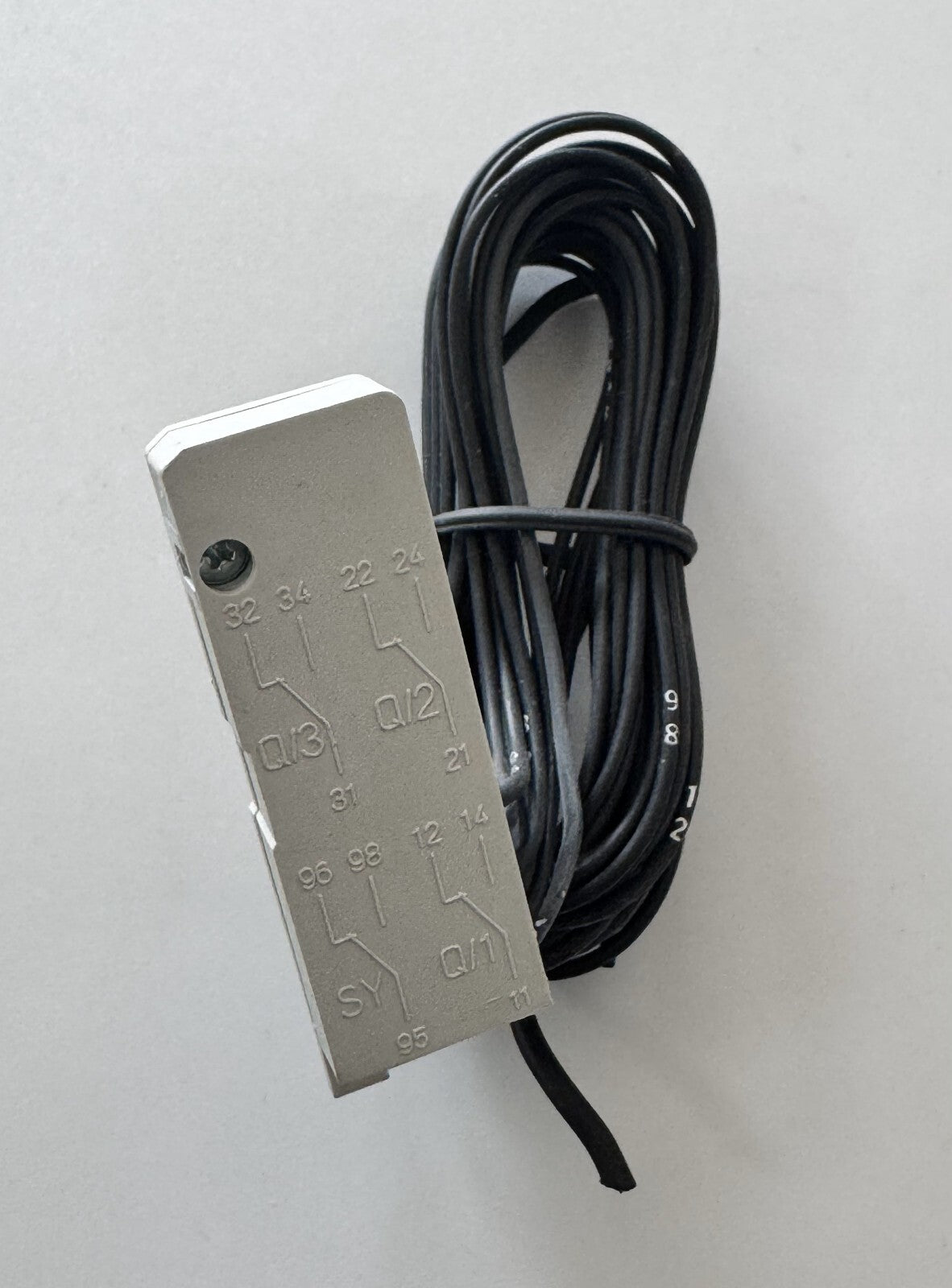 ABB SACE ISD AO51370 R1 Contact Module – Relay Terminal Layout & Voltage1