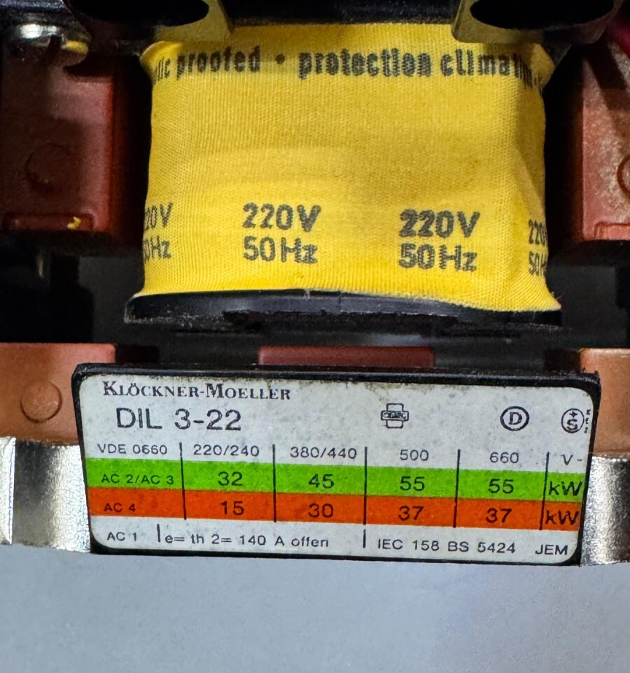 KlocknerMoeller DIL 322 Contactor | 140A | 220–660V AC | AC2/AC32
