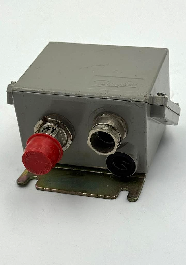 Danfoss EMP2 084G2113| Pressure Transmitter | 040 Bar Range | 420 mA output0