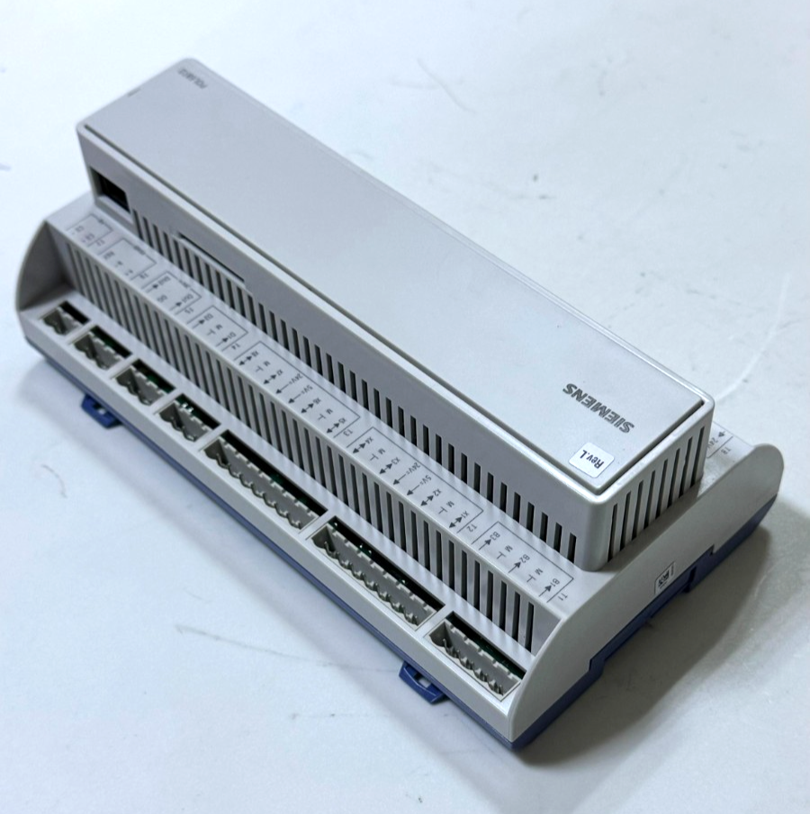 Siemens POL687.70/STD Climatix HVAC Controller – 24V AC/DC, Made In Germany3