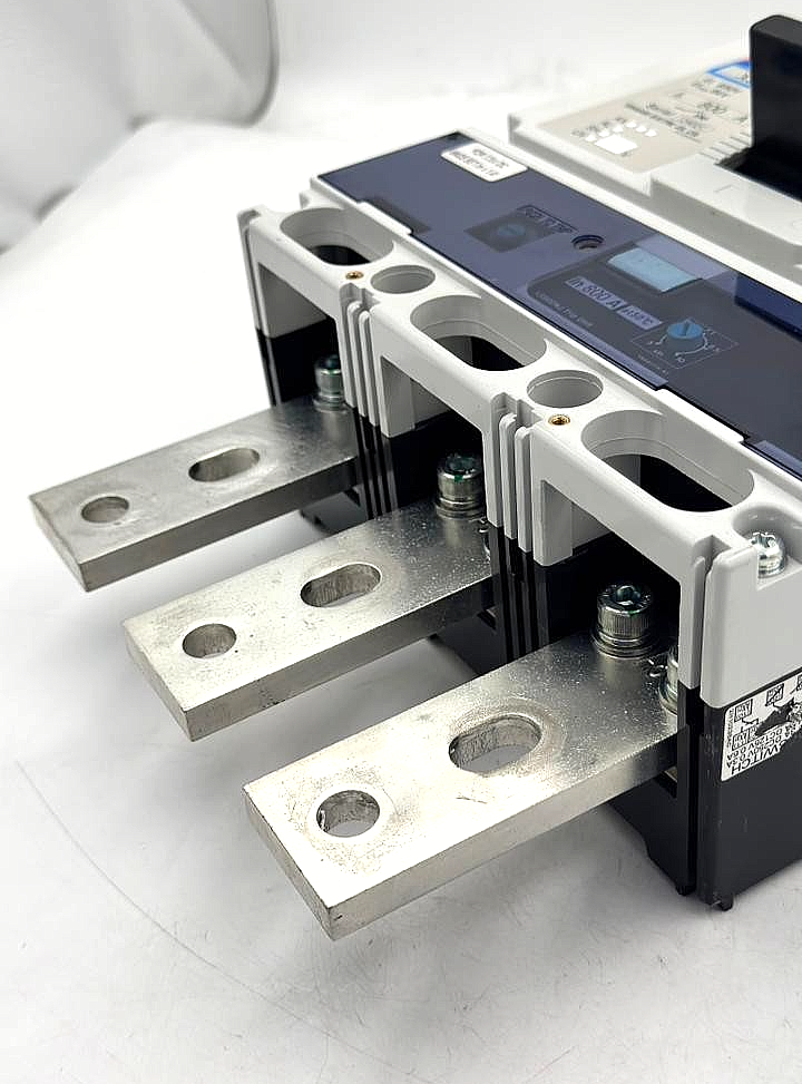Terasaki TemBreak XS800NJ 800A | MCCB (Molded Case Circuit Breaker)  1 pcs6