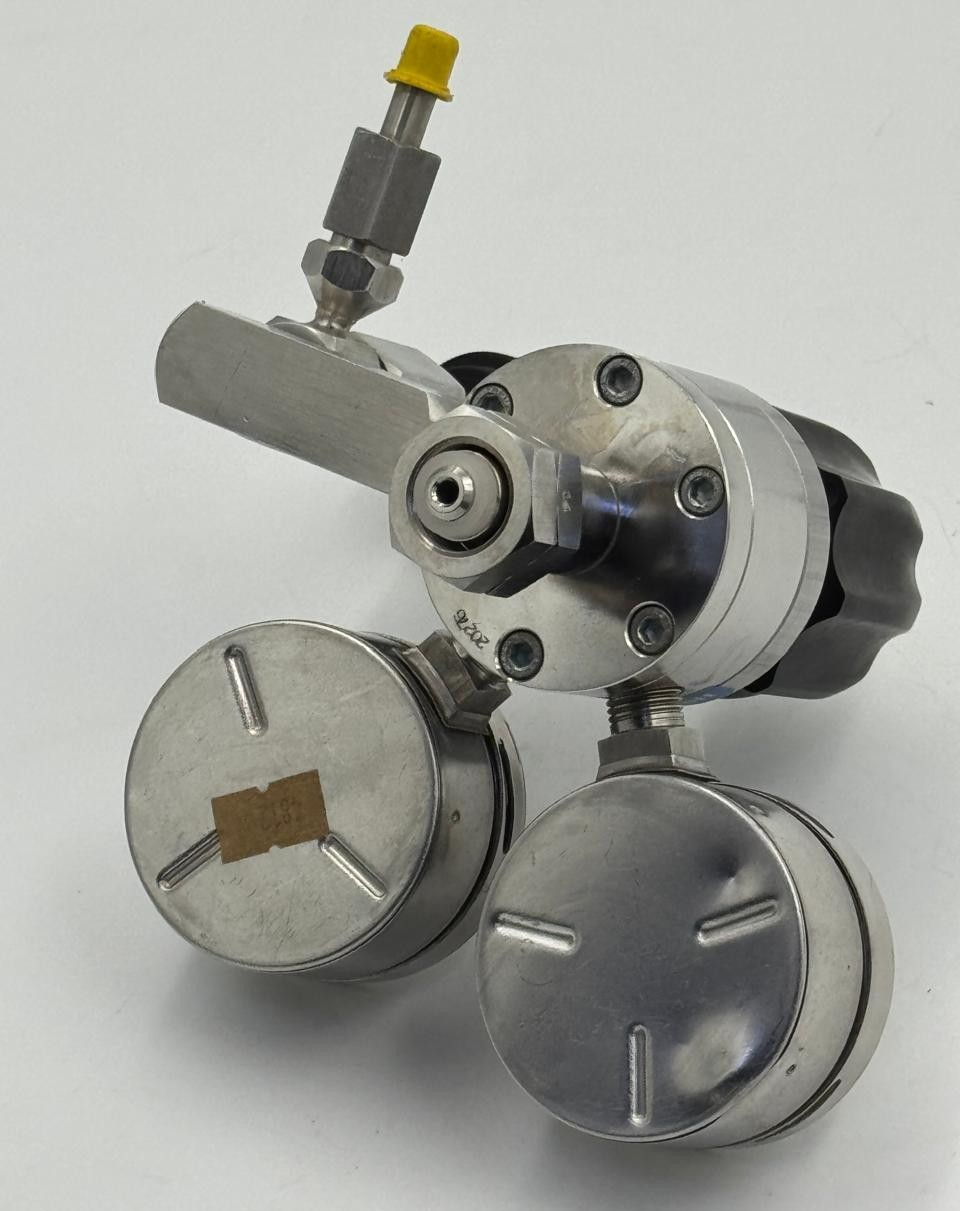 Helium Leak TestedFMD 60002 A – Corrosive Test Gas, Max 200 Bar7
