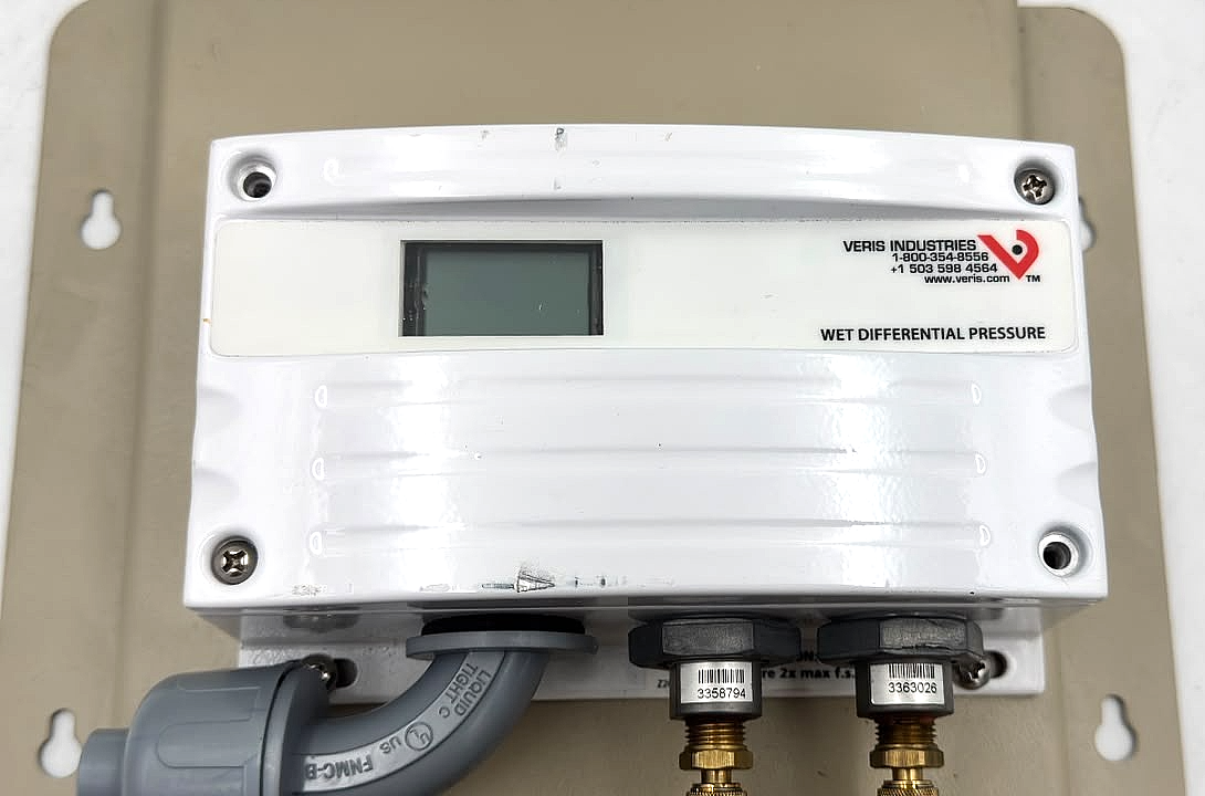 Veris Industries PW2LX04BP Bypass Valve Assembly with Pressure Transducer3