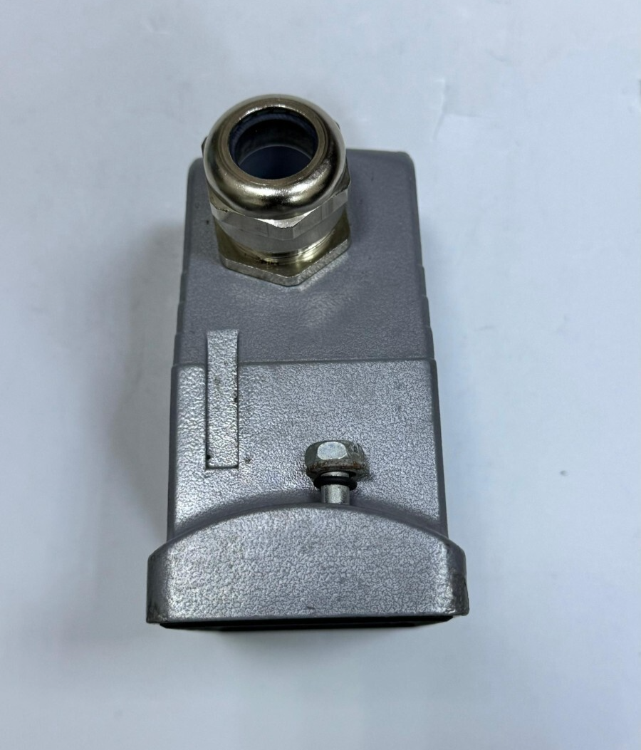 Phoenix Contact 1690082 B16 Side Entry Hood with Screw Locking | 100mm Height2