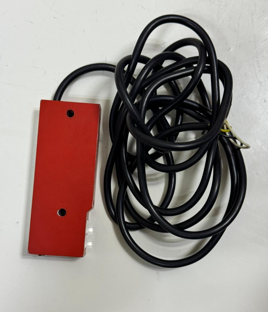 Leuze Electronic RK 72/4200 Optical Sensor 24V  | Made In Germany4