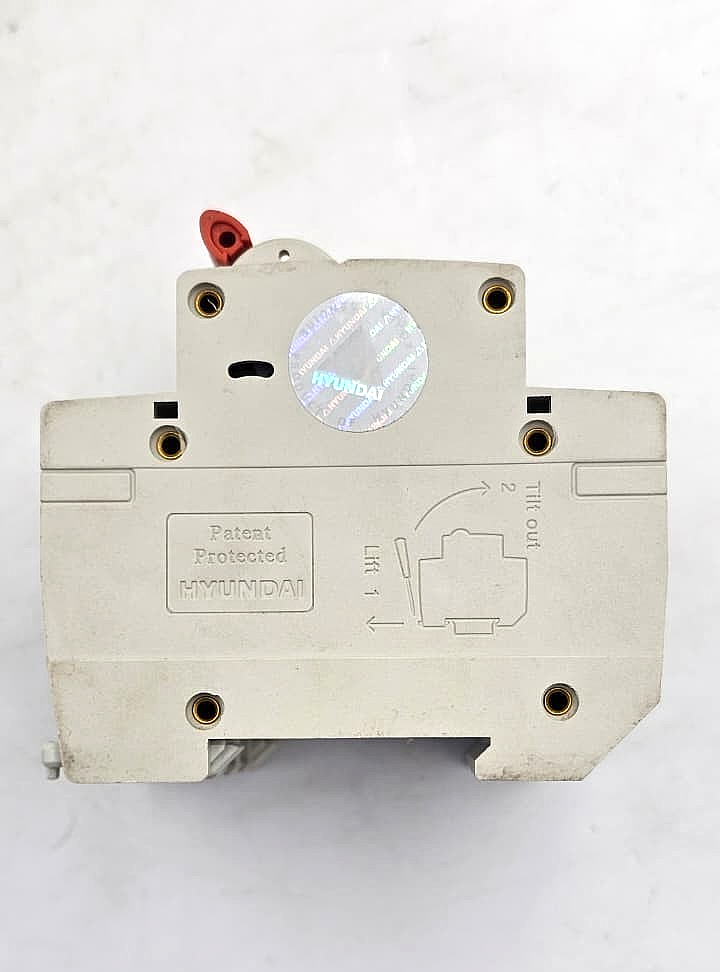 Hyundai HiBD63N | 4Pole | 25A Miniature Circuit Breaker (1 Pcs )3