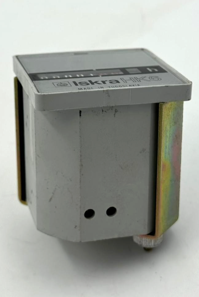 Iskra | HK6 | Electromechanical Hour Meter2
