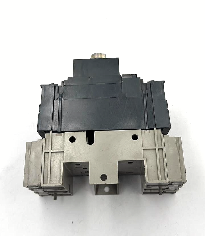 Merlin Gerin Compact NSX 100-160-250 MCCB | 250 A2