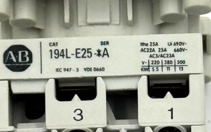AllenBradley Bulletin | 194LE251756 | ONOFF Switch | Made in Italy5