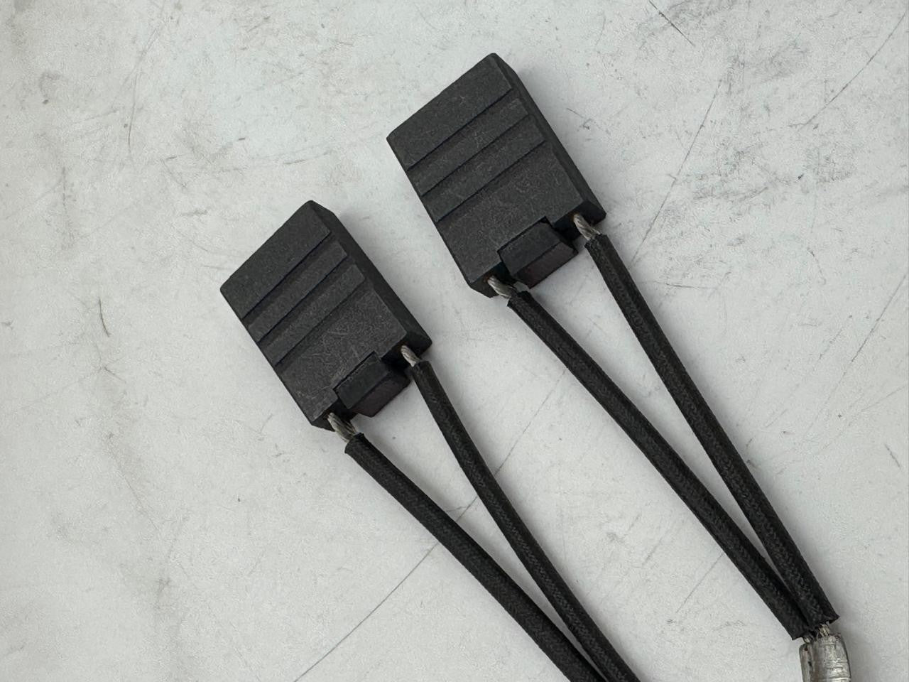 Mersen Carbon Brush EG362 (35mm × 25mm × 10 mm (L × W × T) Pack of 2pcs3