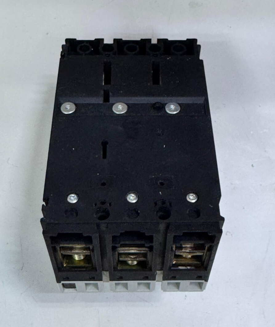 General Electric FDN36MC100GD Circuit Breaker FD160 – Made in Poland4