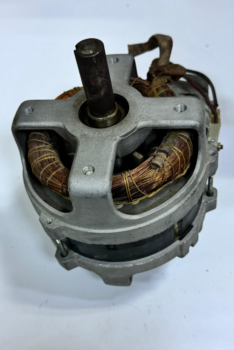 LEROYSOMER D25PF Electric Motor – 1.1kW, 3000 RPM, 220V 1Ph | No. 8085940