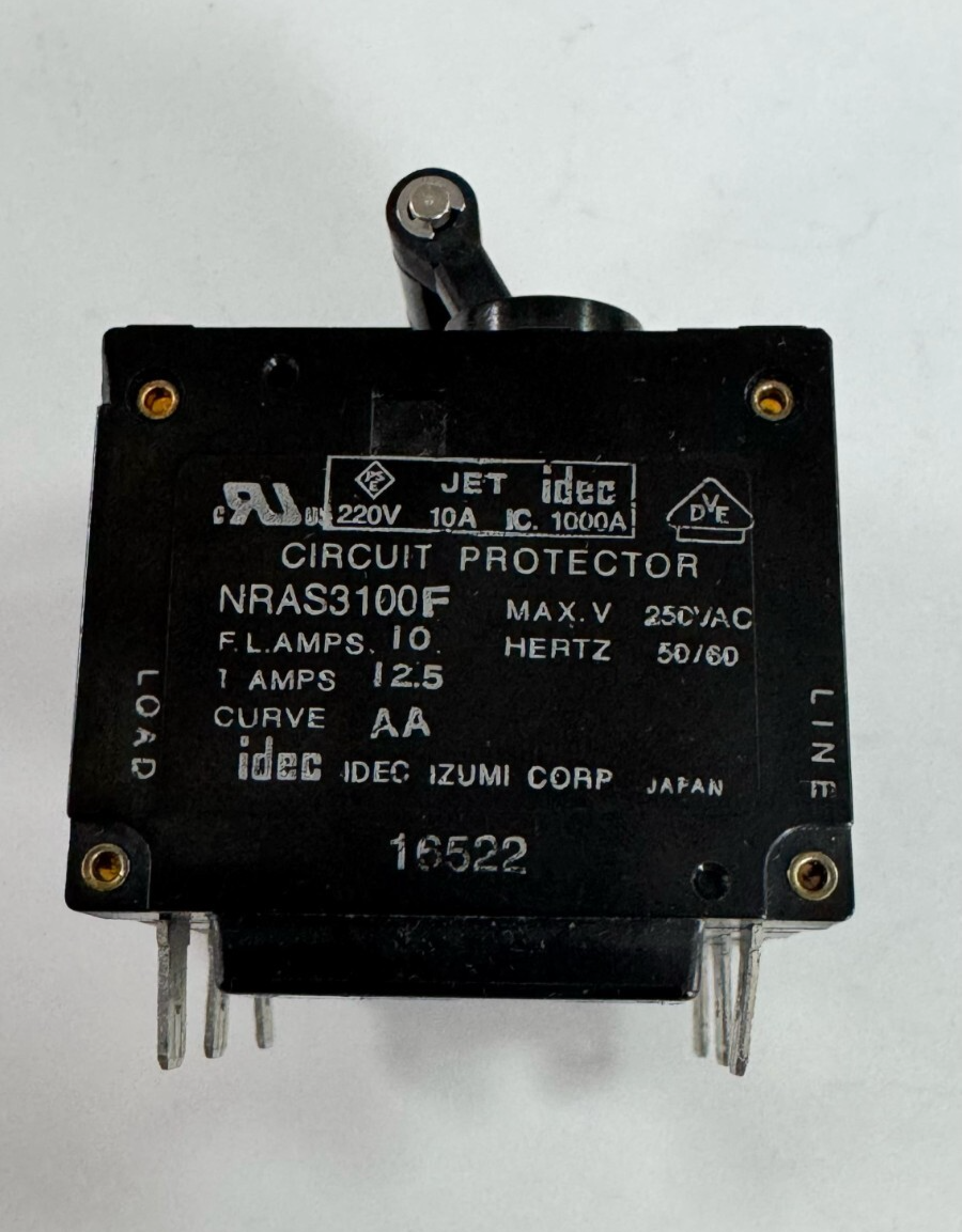 IDEC Izumi NRAS3100F Thermal Circuit Protector | 10A | 250V AC Max1
