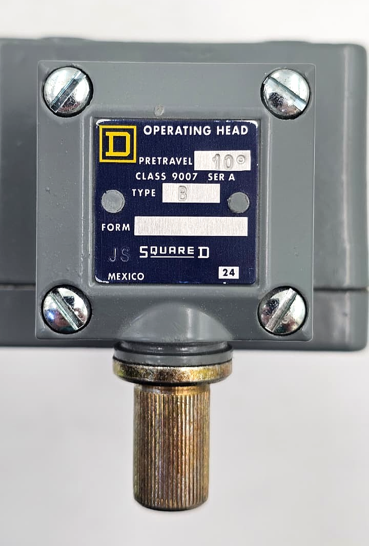 Square D Class 9007  | Type CR53B2 Limit Switch3