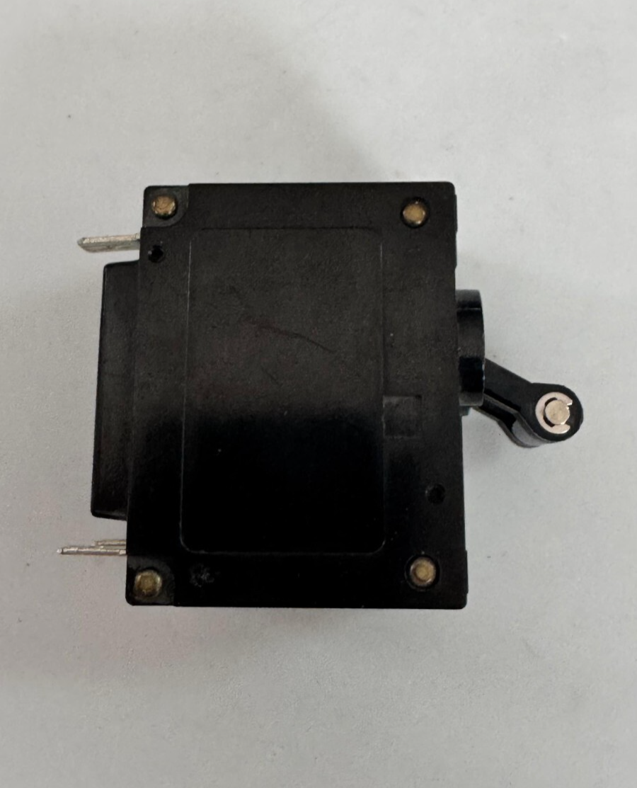 IDEC NRAS2100F Circuit Protector 5A 250VAC 50/60Hz | Industrial Circuit Breaker4