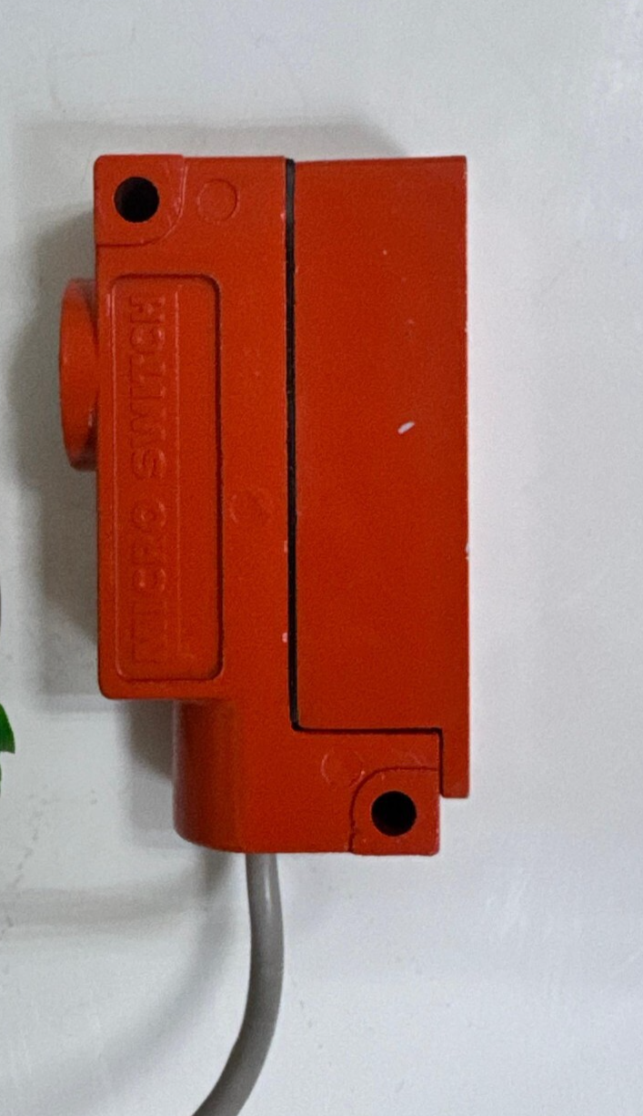 Micro Switch FE MLS 7A 1021 Modulated Light Switch USA – 22–26VDC, 4W Max4