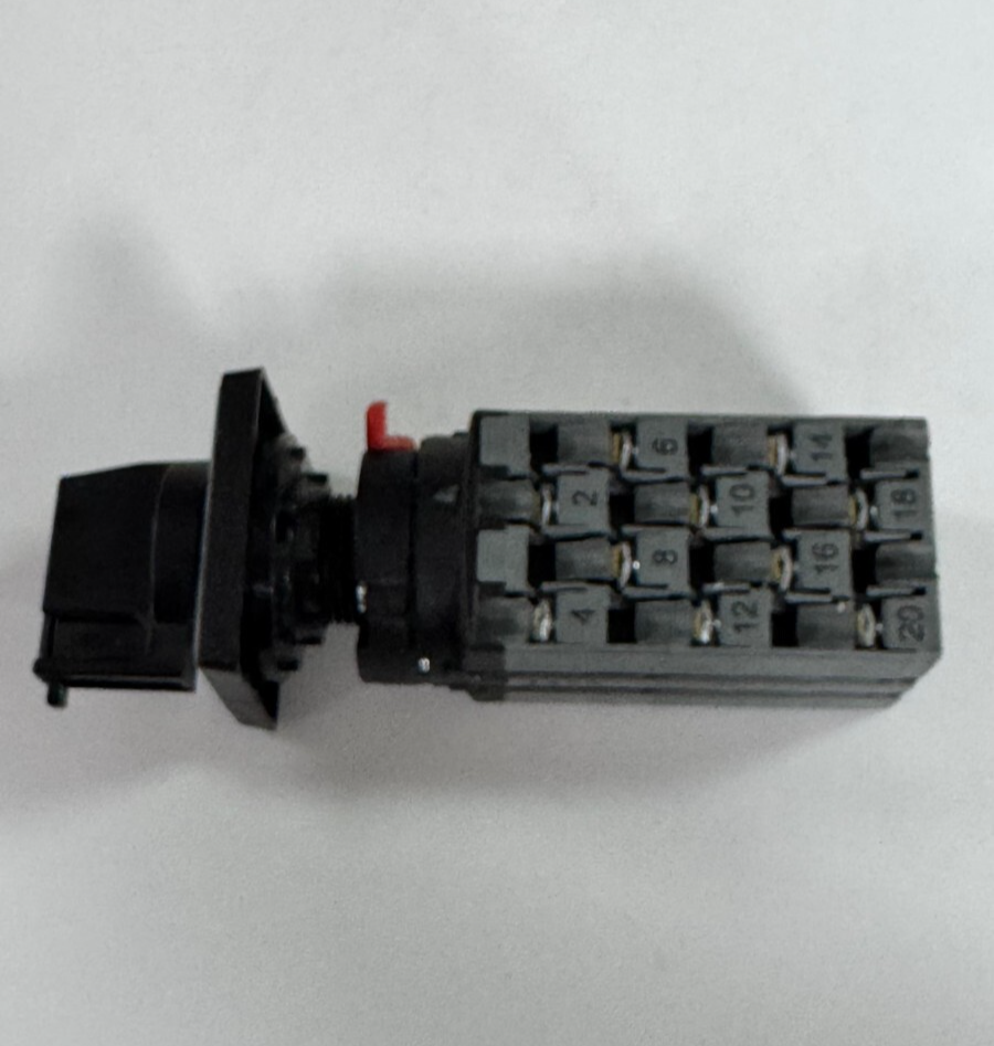 ABB ON10PZB S28004 47Y Load Break Switch, 3Pole, 25A, 690V AC | Madin in Finlad4