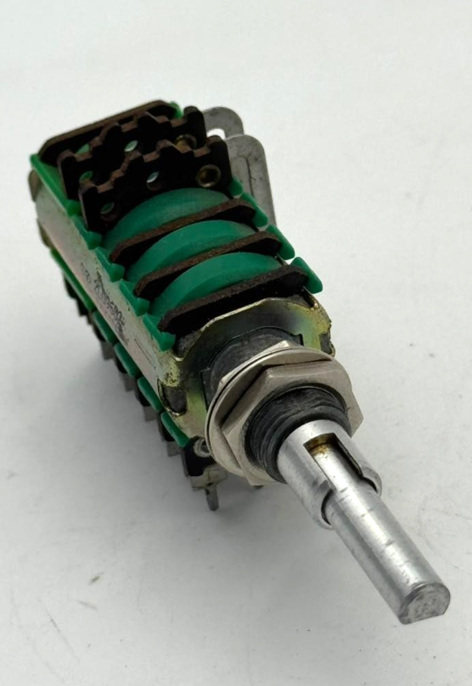 MultiGang Potentiometer SQ 2L096024