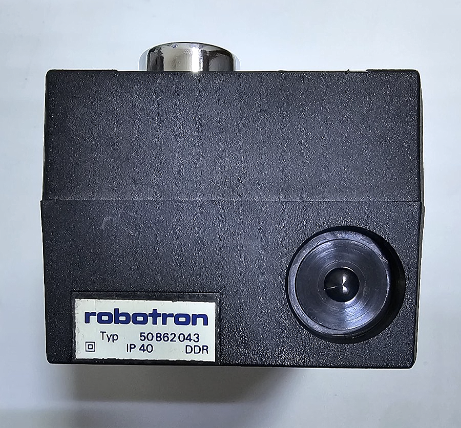Robotron 50862043 Push Button Panel – Made In Germany2