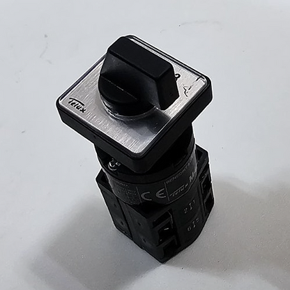 Benedikt & Jager Telux M4H Rotary Cam Switch – 380V | Made in Australia1