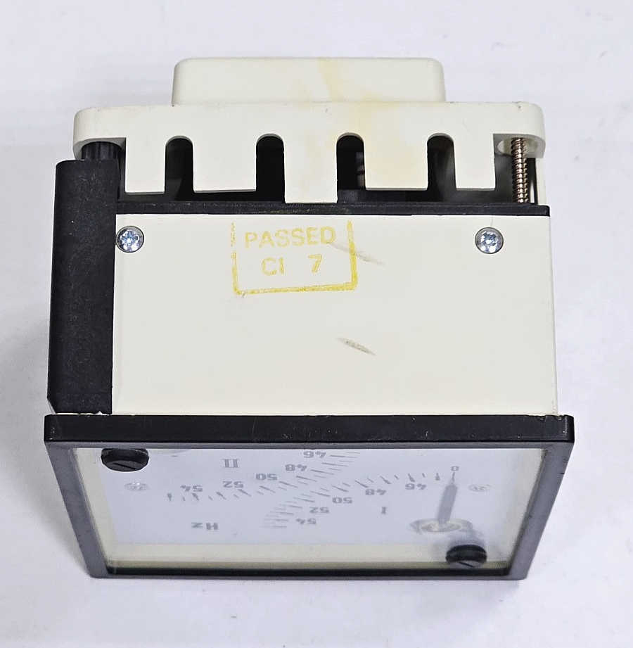 Crompton Instruments | 24441DGRUAGAG4T | Analog Panel Meter | 380V AC6